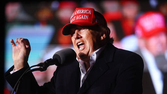 Putin can’t go wrong when Biden can’t go right sneers Trump – Europe Renaissance