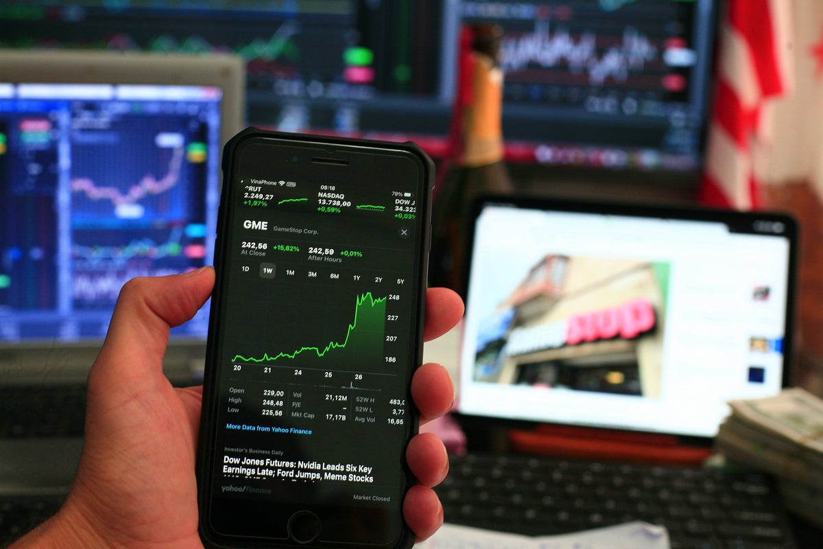 Why The Justice Department Is Going After Short Sellers - Benzinga