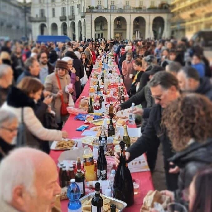 TommyRobinsonOfficial on Gab: The people of Turin wine and dine in the streets … - Gab Social