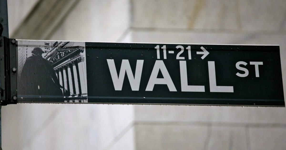 Pfizer & Moderna Investors Run for the Exits | Columnists | thedesertreview.com