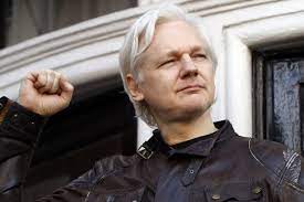 Assange says we are better off without ‘rotten and corrupt media’ | Cairns News