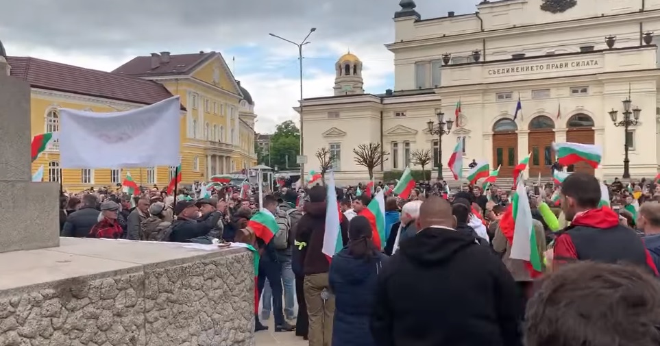 Protesters in Bulgaria block arms factories exporting weapons to Ukraine – World-Signals News