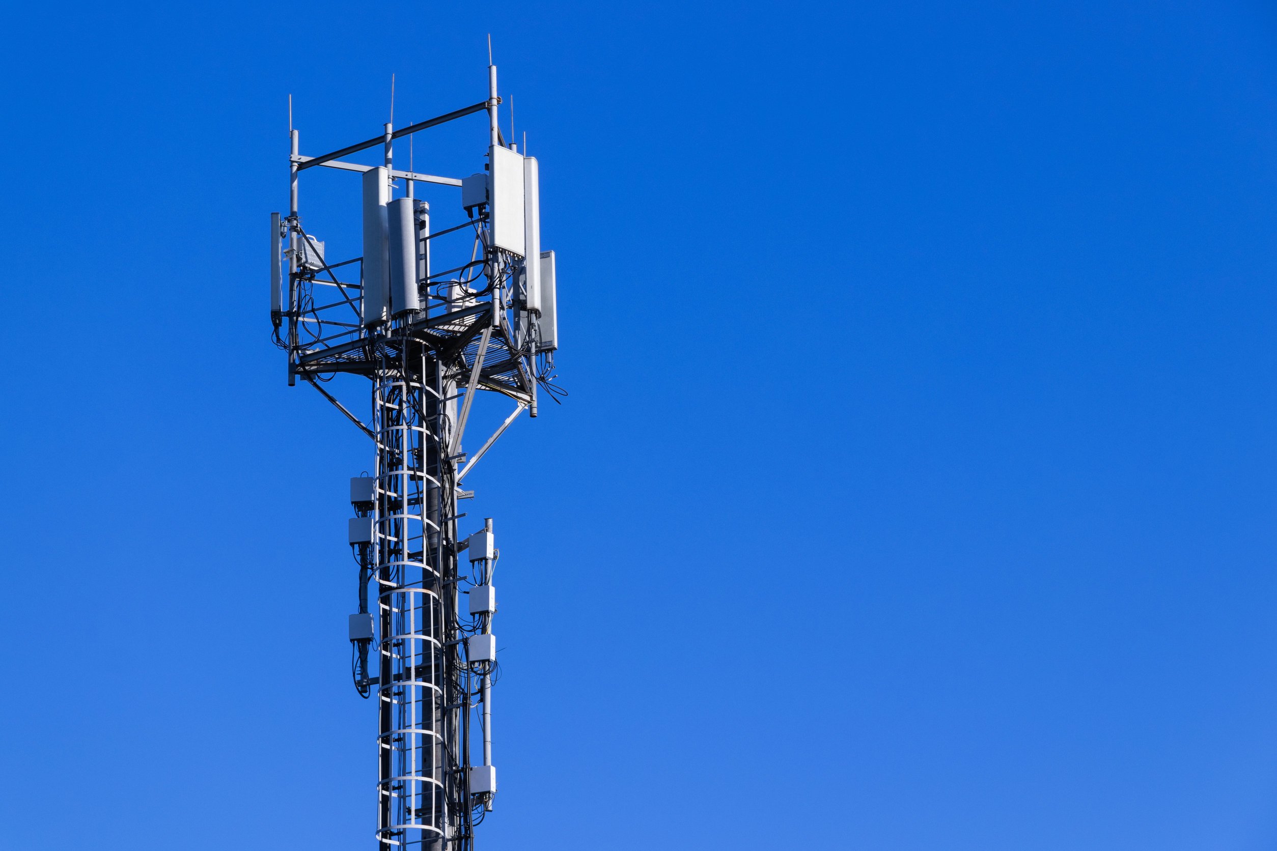 Study: Governments Should Be Testing 5G & Proving It's Safe Before Exposing Humanity To It