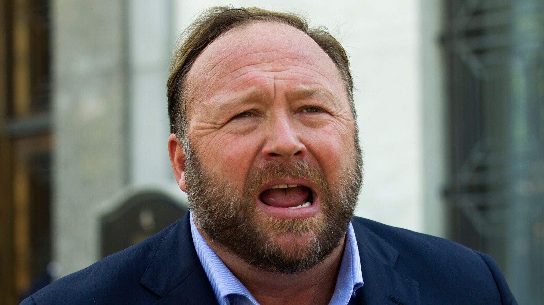 DOJ Challenges Alex Jones' Bankruptcy Filing; Sandy Hook's attorney calls him 'sinister'