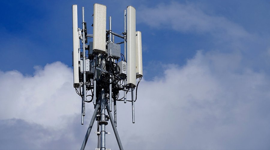 Study Reveals High Radiation Levels on Streets Where 5G and 4G Cell Towers Are Installed  David Icke