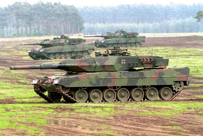 NAVO kreeg zojuist slecht nieuws: Europese tankproductie stopgezet, gebrek aan Titanium - uit Rusland - Frontnieuws