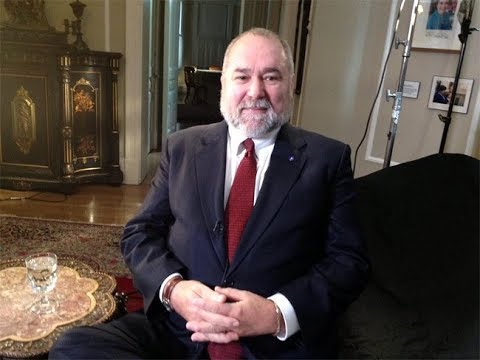 Robert David Steele: Ghislaine Maxwell Arrested! Jeffrey Epstein Still Alive? + Pedo Networks | Prophecy | Before It's News