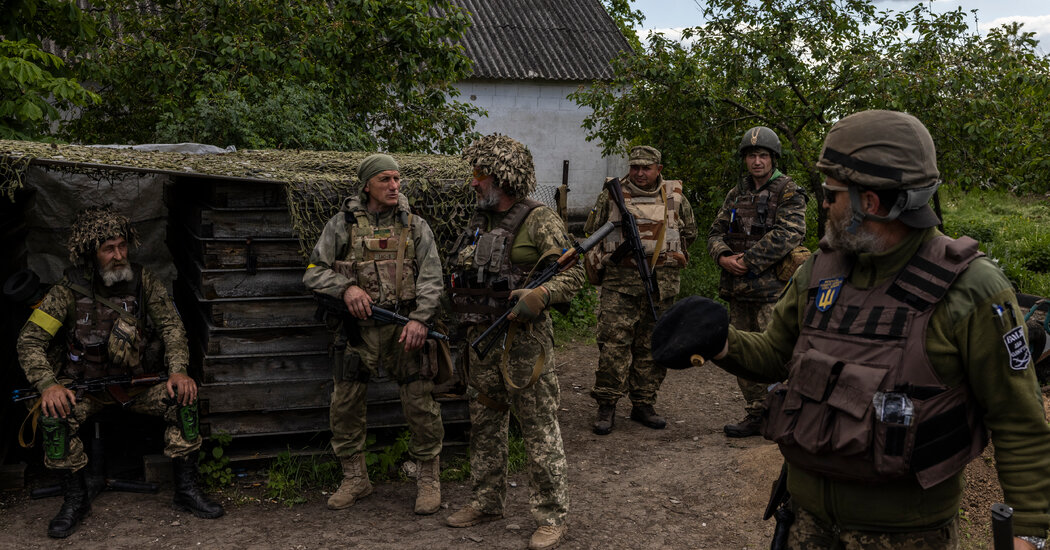 Commando Network Coordinates Flow of Weapons in Ukraine, Officials Say - The New York Times