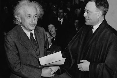 Jews  who fled Nazis revolutionized U.S. science, Stanford economist says