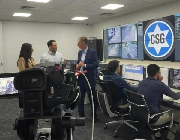 The Australian Government is colluding with a foreign power to oppress its own people: Guess Who? - XYZ