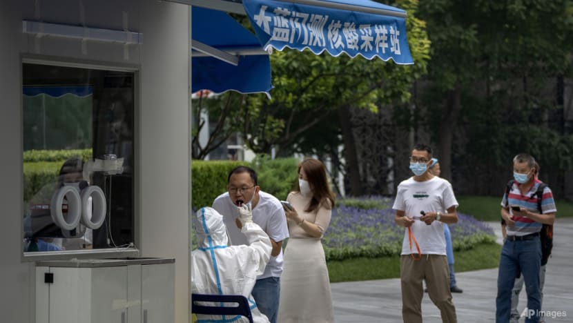 Heavy lockdowns again in Shanghai and Beijing because of a hair salon and bar – World-Signals News
