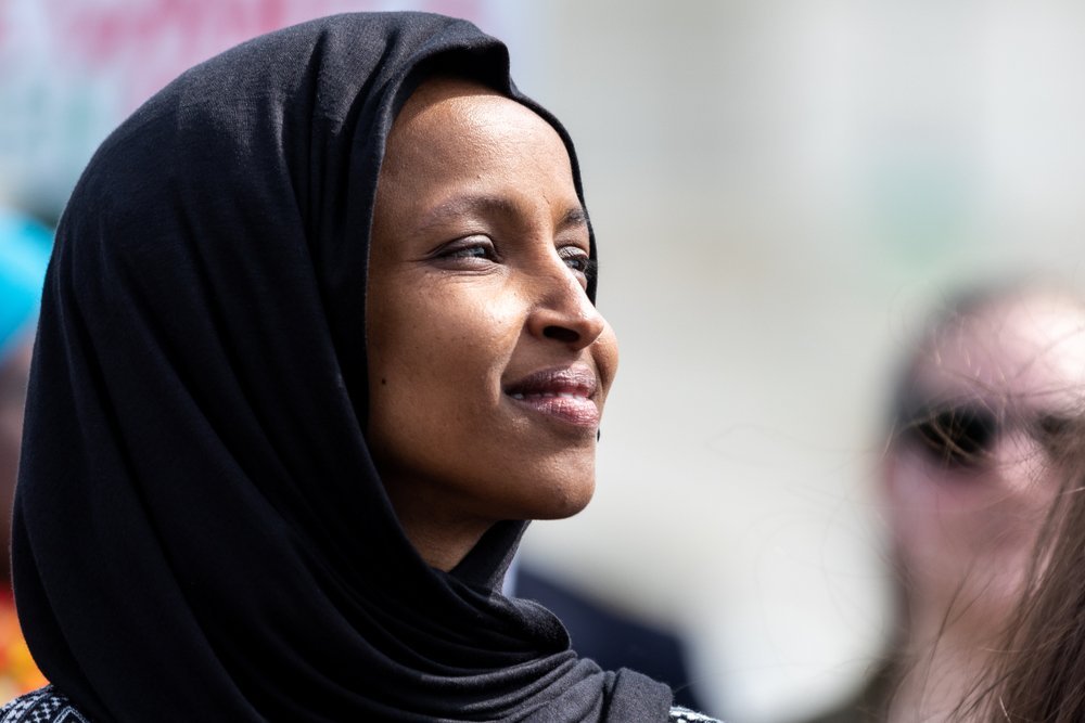 The worm is turning on the Woke tyranny: Woke Racist Ilhan Omar Loudly Booed Non-Stop At Concert By Her Own Constituents in Minnesota – David Icke