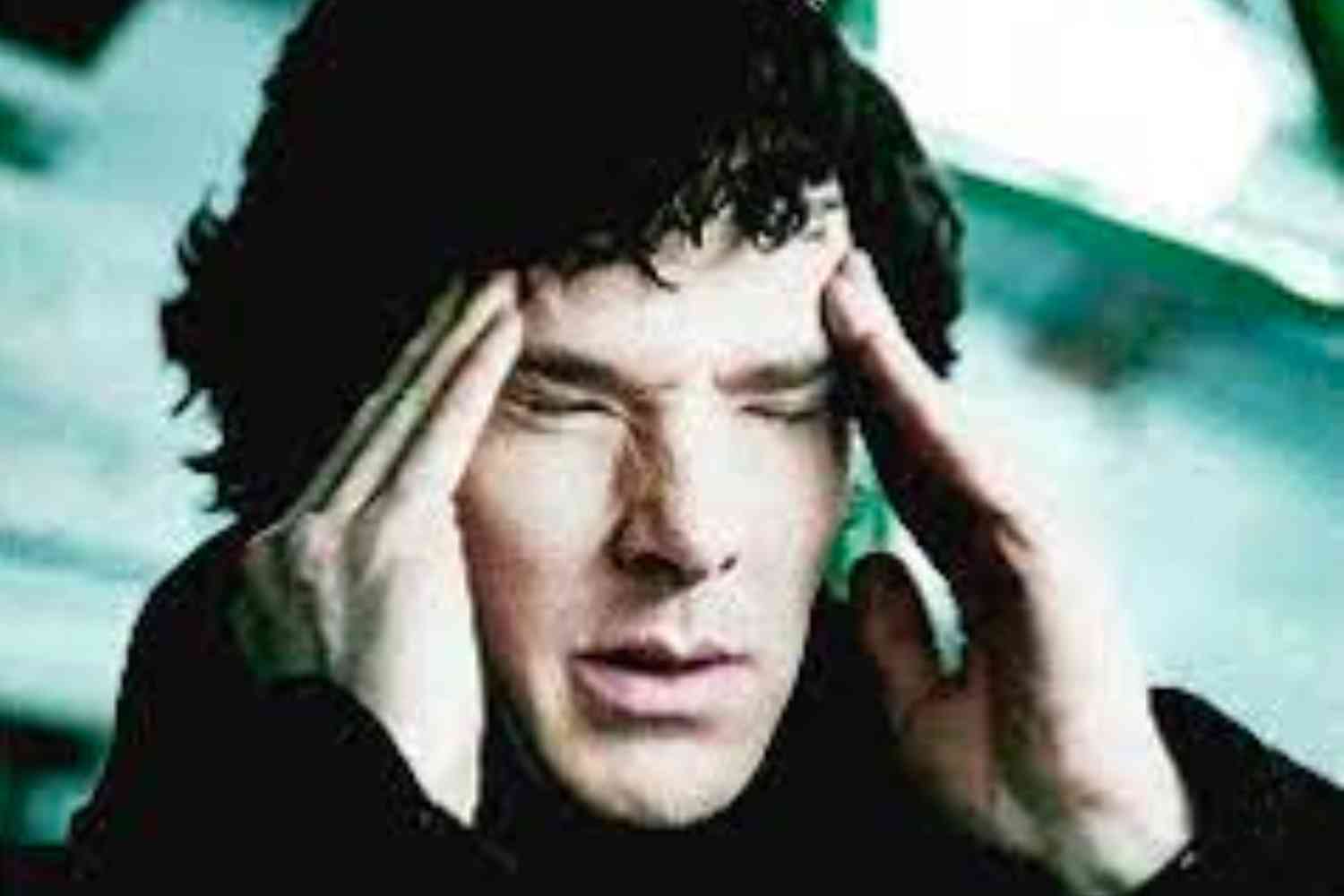 Hundreds of random people are starting to die in England each week and experts can't figure out why ? | Not the Bee